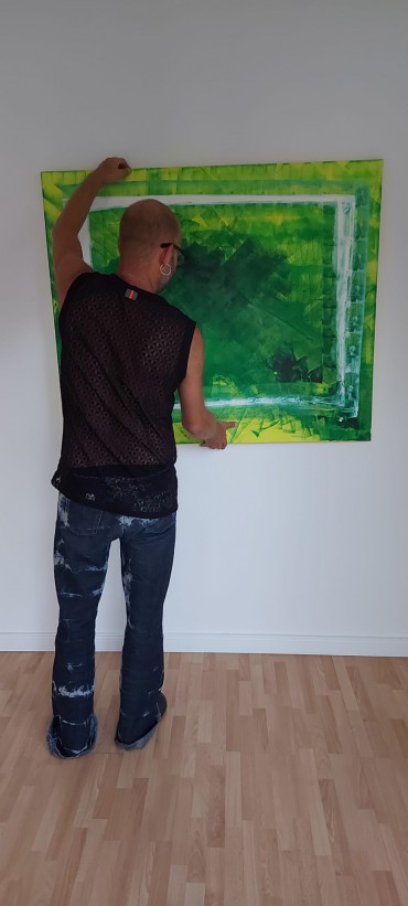 Bestückung leerstehender Luxusimmobilien in Berlin mit Kunstgemälden